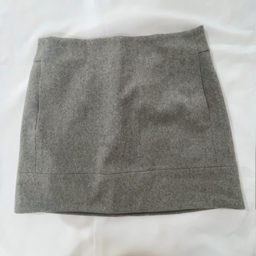 J.Crew Gray Wool Blend Mini Skirt Size 2‎ Felted Winter A-Line Preppy Soft Girl